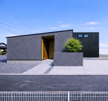 1社目：ラピアスデザイン株式会社